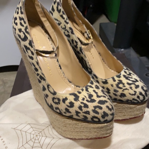 Charlotte Olympia - Picture 3 of 6